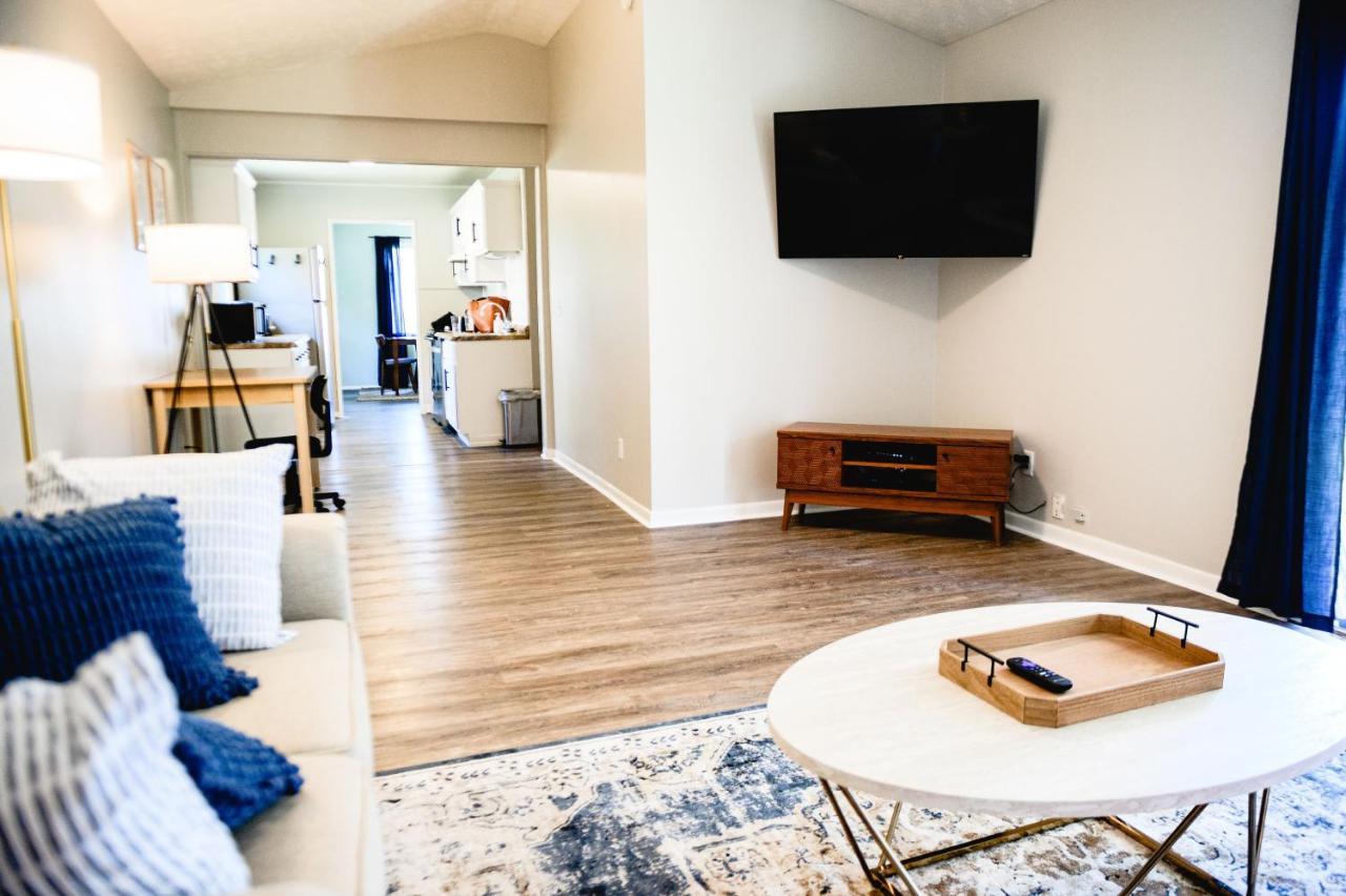 Urban Cottage: Homey & Convenient Huntington Eksteriør billede